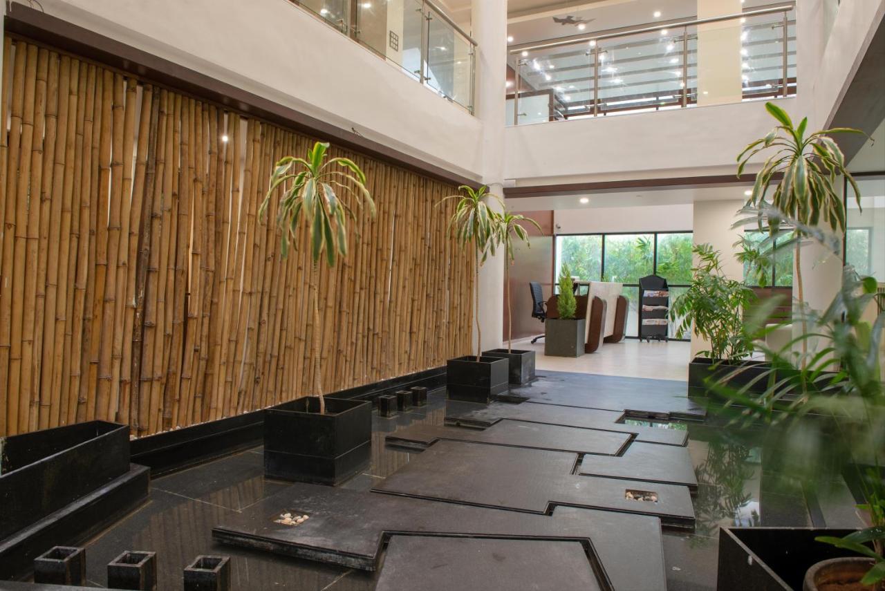Monarch Montvert Pune Exterior photo