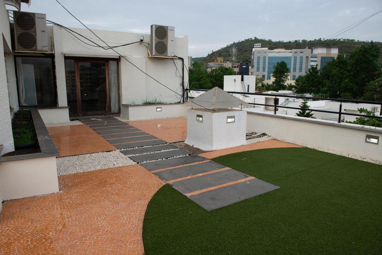 Monarch Montvert Pune Exterior photo